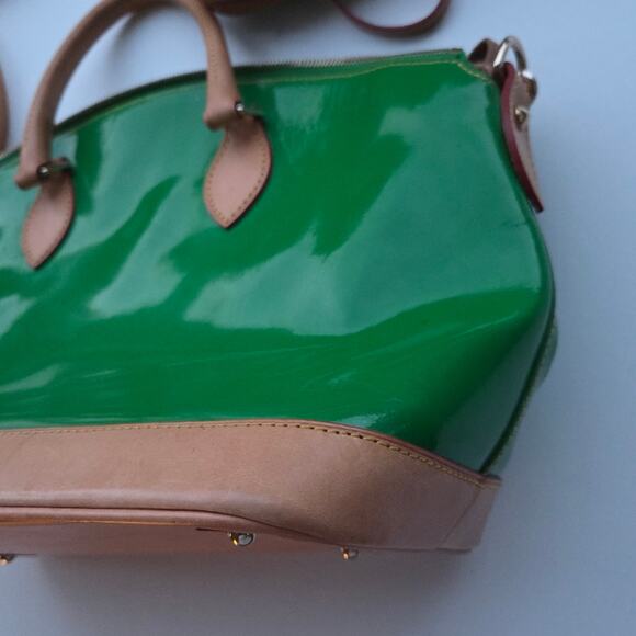 Dooney & Bourke Patent Darcy Satchel Double Handle Grass Green Handbag - Picture 7 of 15